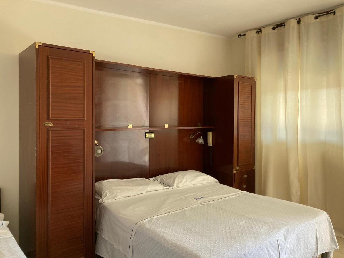 Sabbia D'Argento Hotel Giugliano In Campania Exterior foto